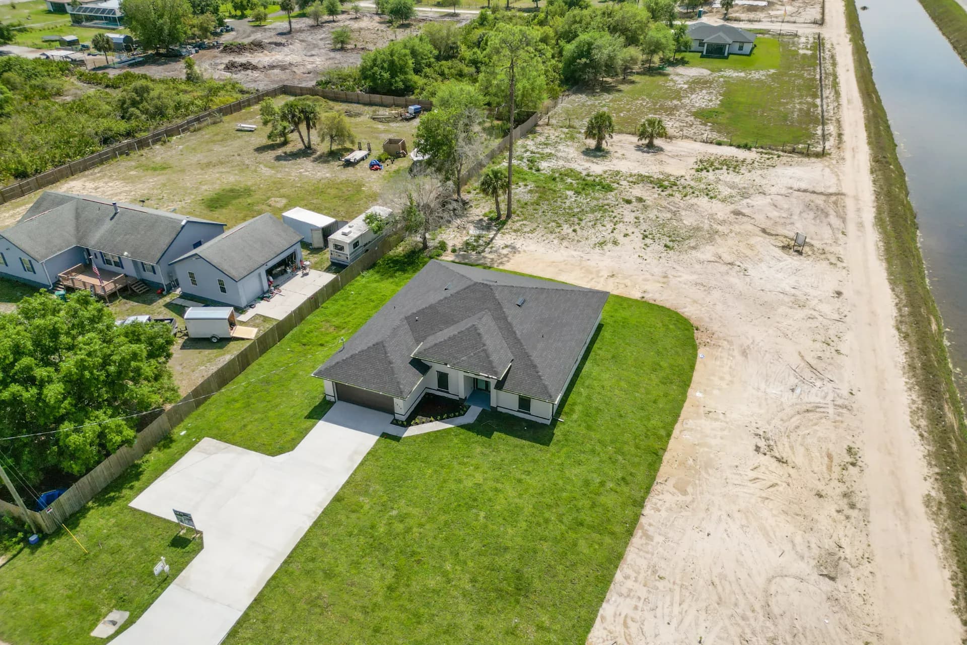 Vreeland roofing service, type null color null.