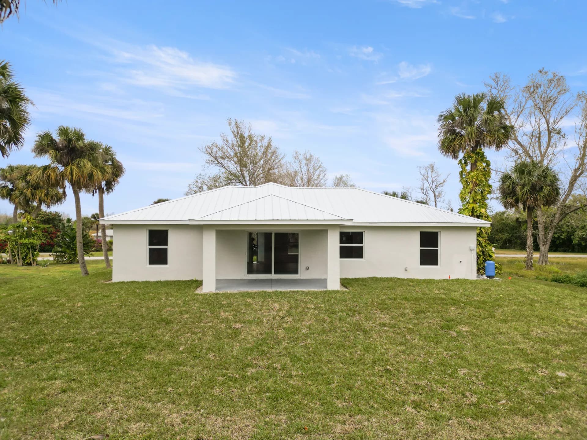 Vreeland roofing service, type metal color White.