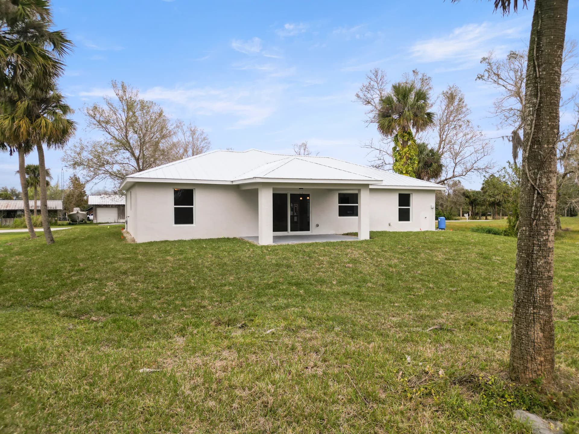 Vreeland roofing service, type metal color White.